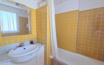 Property slide 14