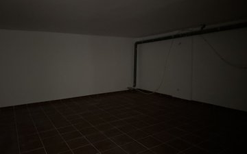 Property slide 77
