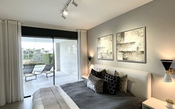 Property slide 32