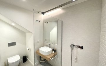 Property slide 38