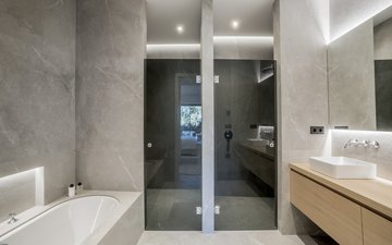 Property slide 14