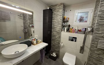 Property slide 15