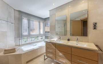 Property slide 21