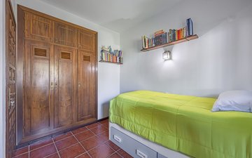 Property slide 15
