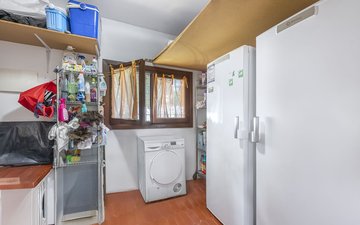 Property slide 22