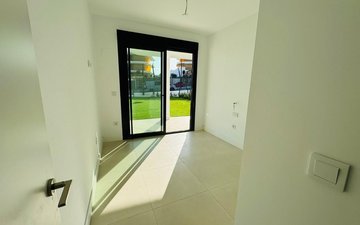 Property slide 10