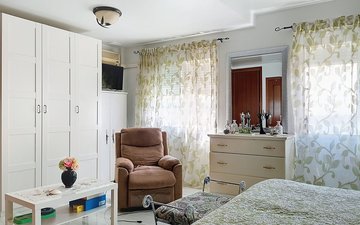 Property slide 15