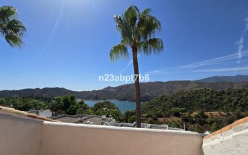 Property slide 14