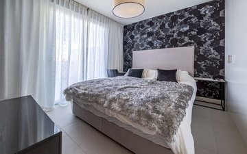 Property slide 44