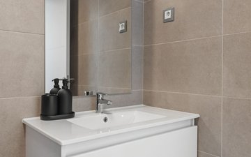Property slide 18
