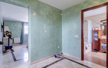 Property slide 14