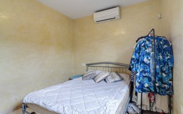 Property slide 33
