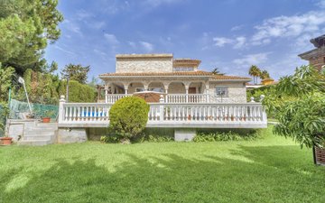 Property slide 49