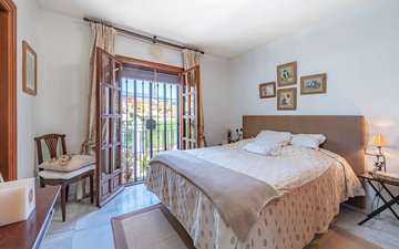 Property slide 17