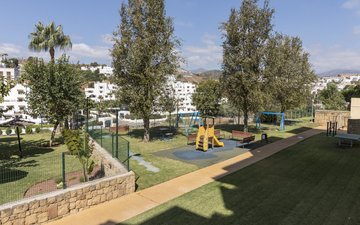 Property slide 10