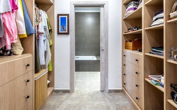 Property slide 20