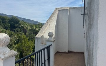 Property slide 16