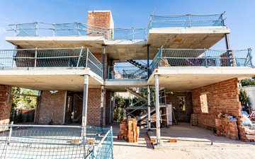 Property slide 10