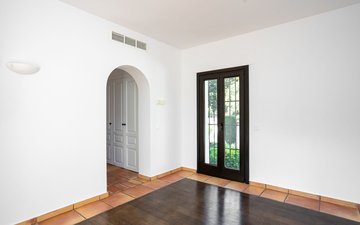Property slide 25