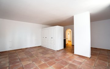 Property slide 36