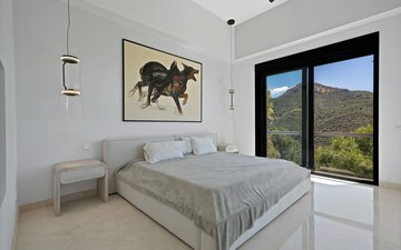 Property slide 10