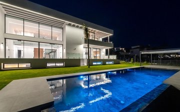 Property slide 22