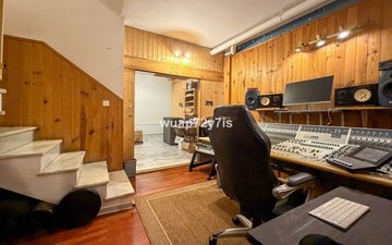 Property slide 19