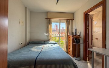 Property slide 32