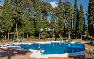 Property slide 10