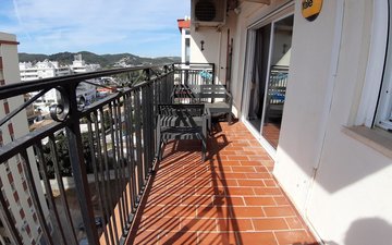 Property slide 22