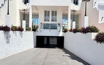 Property slide 58