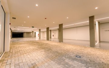 Property slide 10