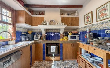Property slide 19