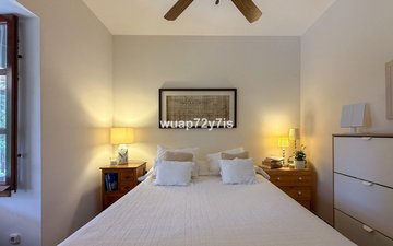 Property slide 21