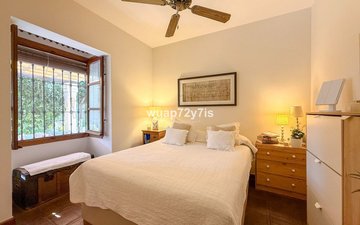 Property slide 22