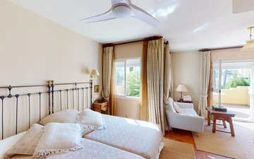 Property slide 22
