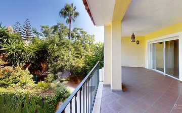 Property slide 25