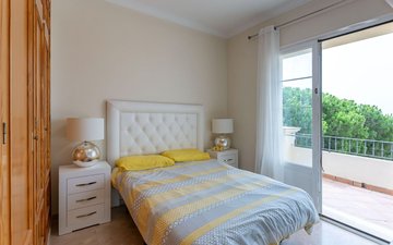 Property slide 20