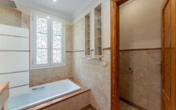 Property slide 25