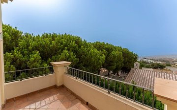 Property slide 34