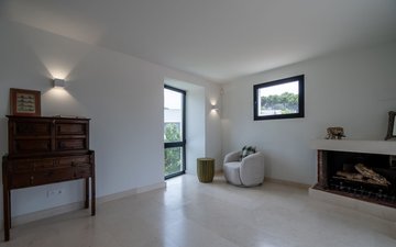 Property slide 21