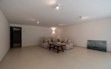 Property slide 33