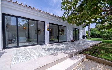 Property slide 44