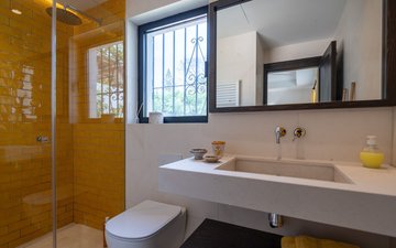 Property slide 48