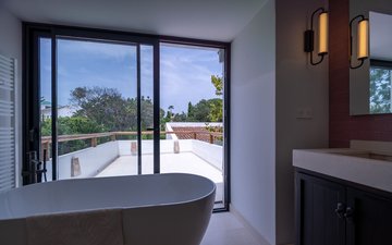 Property slide 60