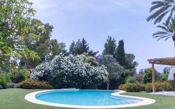 Property slide 62
