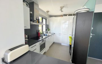 Property slide 10