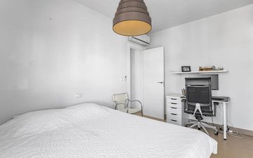Property slide 20