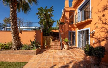 Property slide 40