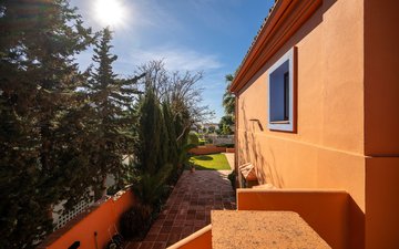 Property slide 46
